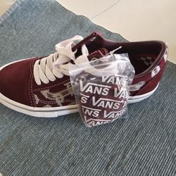Brand New Vans Primitive Port Royale sneakers
