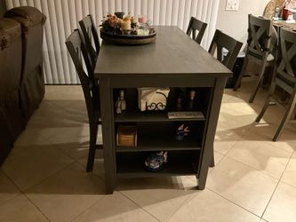 Ashley Caitbrook Counter Height Dining set with 4 chairs
