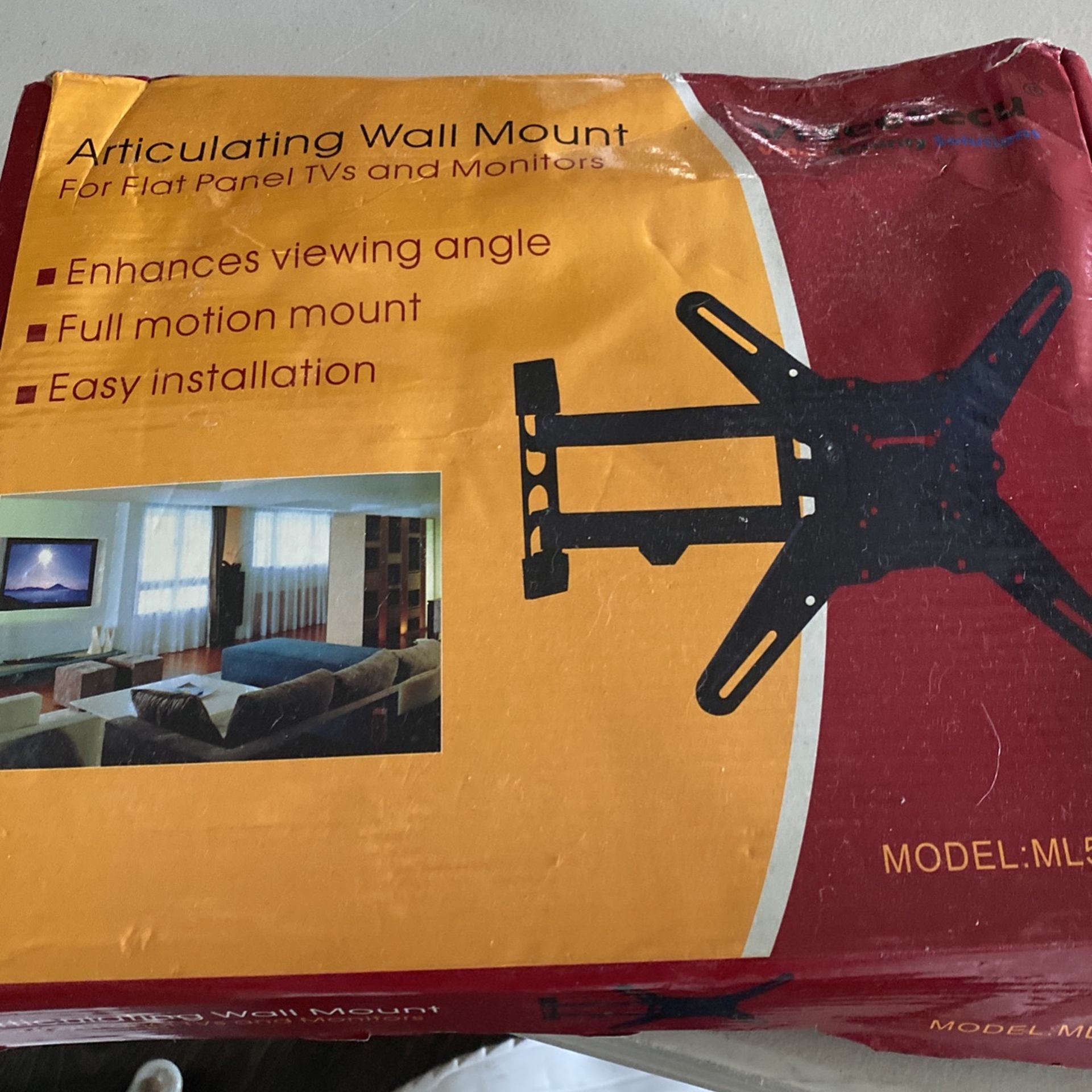 Brand New Articulating Wall Mount For TVs and Monitors
