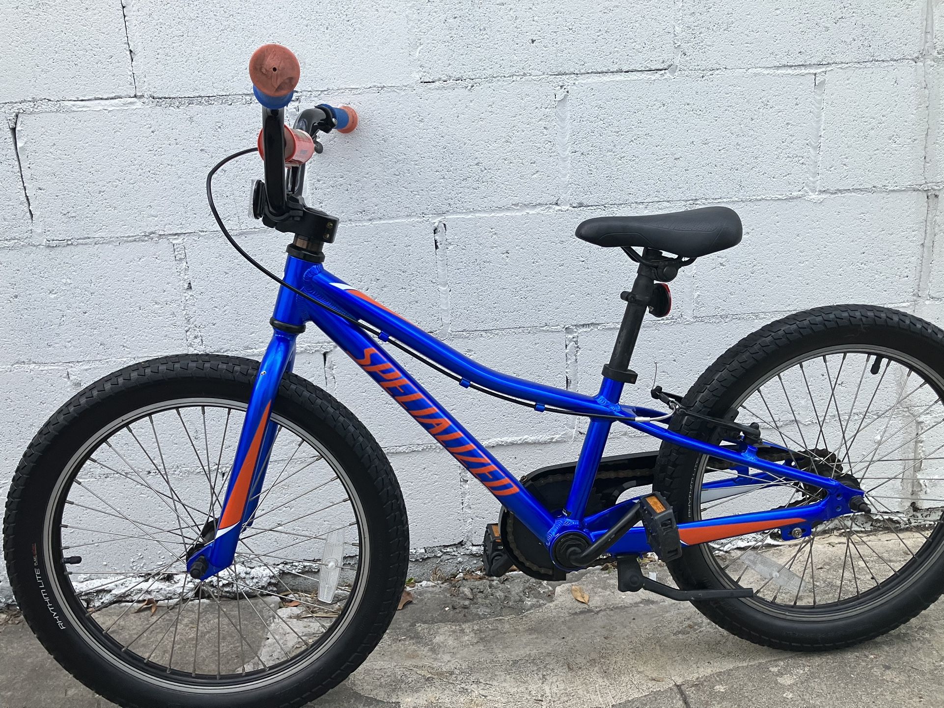 Specialized Riprock Kids Bike 20 Inch Wheels 