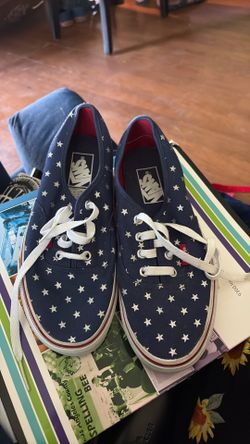 Vans tennis shoes /