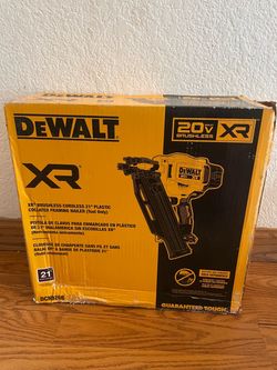 DEWALT 20V XR Brushless Framing Nailer
