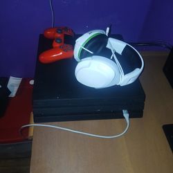 Ps4 Pro 1tb and Samsung 27 inch curved monitor