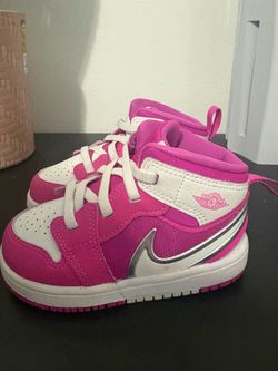Toddler Jordan sneaker girls