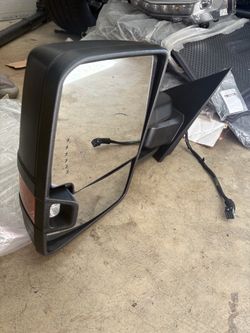 2017 Chevy 2500  mirror