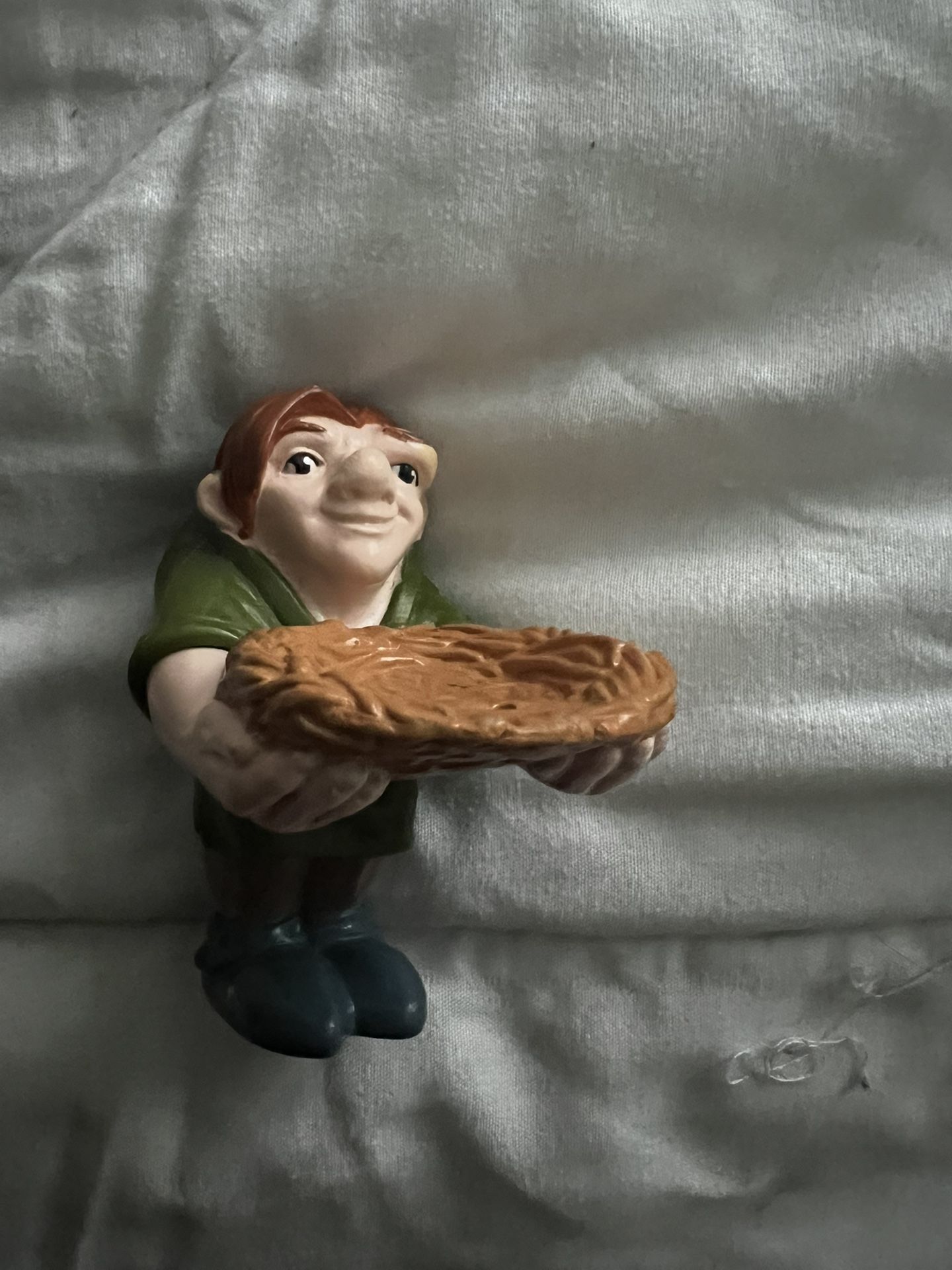 QUASIMODO DISNEY THE HUNCHBACK OF NOTRE DAME 3”FIGURE-BIRD CATCHER SOLID PVC TOY