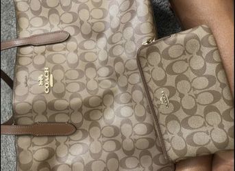 Coach Purse With Matching Wallet