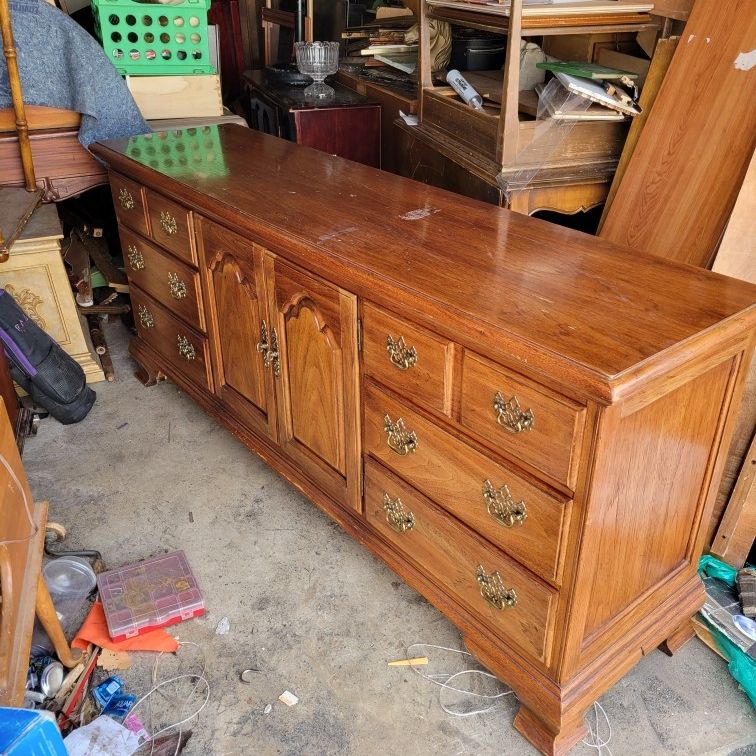 vintage thomasville 9 drawer dresser 9-Drawer | Thomasville - $550 | Kashew Thomasville Mid Century Modern 9