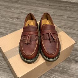 Doc Martens Adrian Loafers (Cashew)