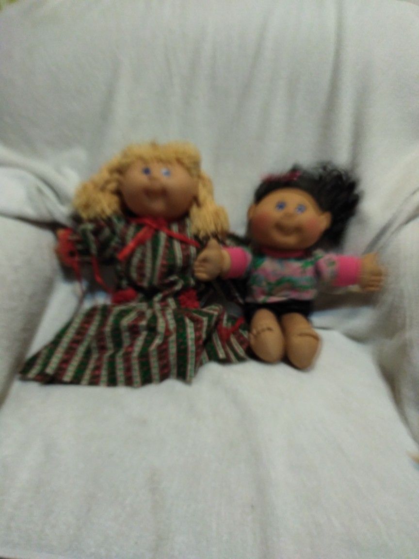 "2"...Cabbage Patch Kid Dolls...