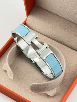 Brand New Clic H Bracelet Color Silver / Light Blue
