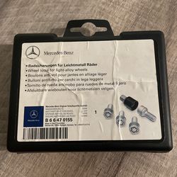Mercedes Wheel Lock Set (With Key) (contact info removed)5