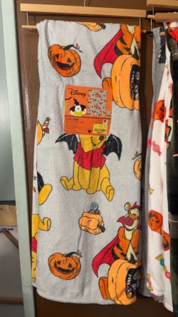 Halloween Winnie the Pooh throw blanket 50/70