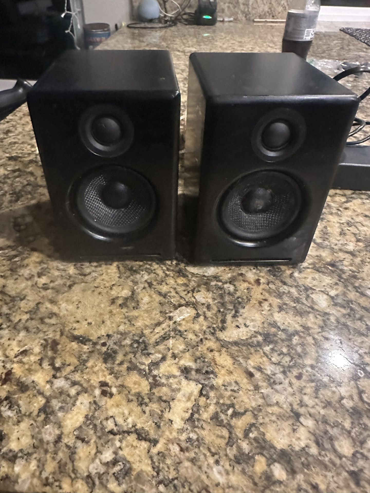 Speakers Audio Engine 2