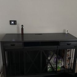 Dog Crate / Storage