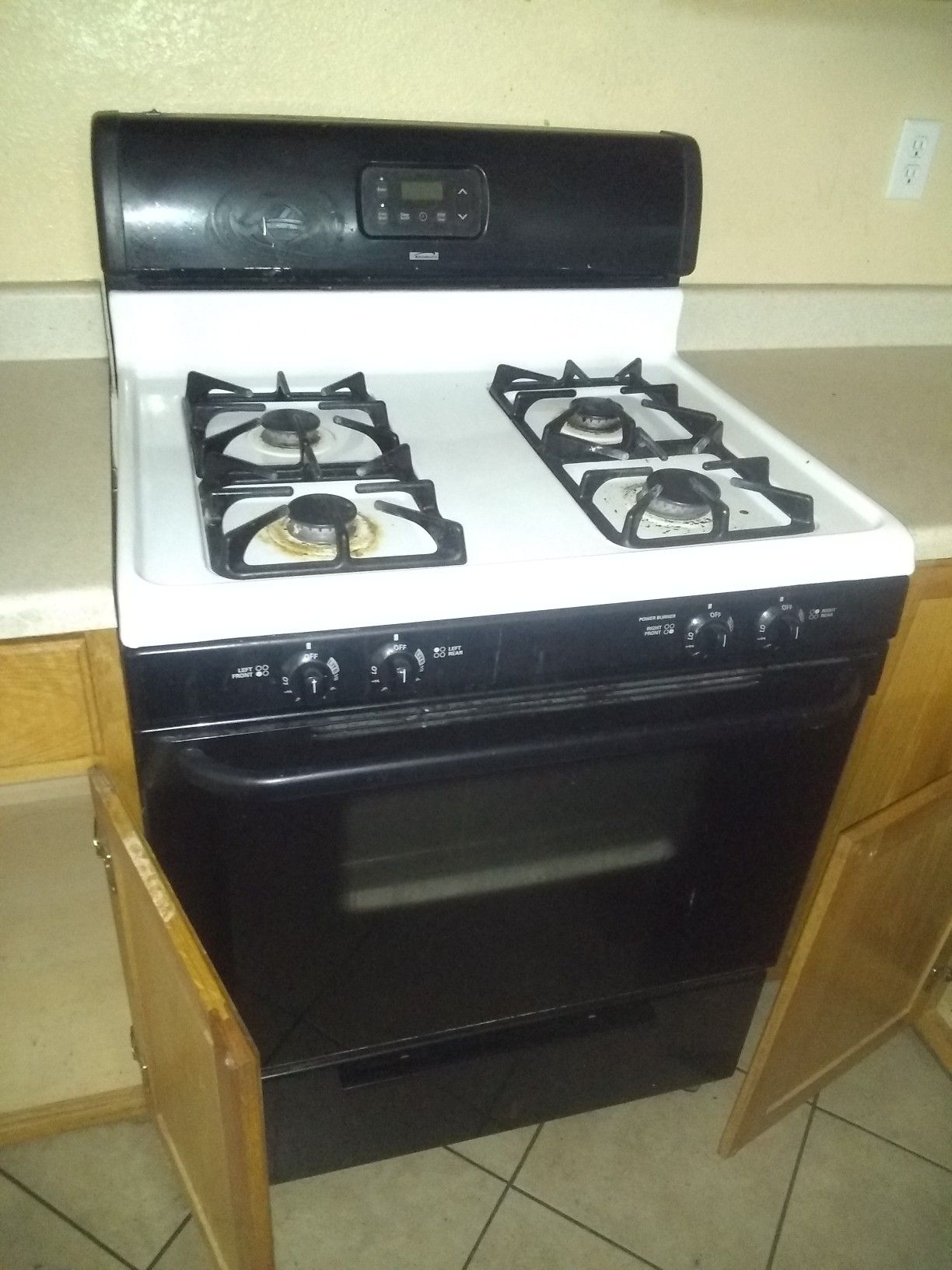 Gas stove