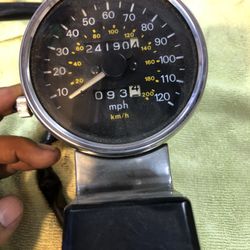 Suzuki intruder 1400 Vs1(contact info removed)