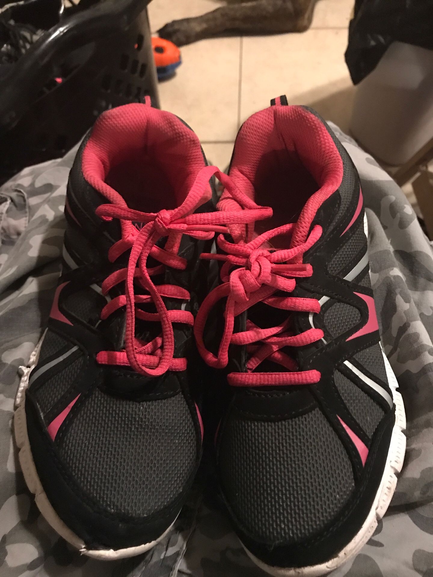 Kids Danskin shoes