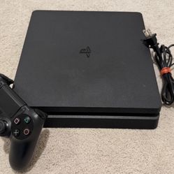 PlayStation 4 Slim With Games & Controller