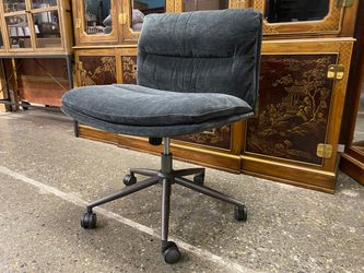 ELLE DÉCOR Dark Grey Criss-Cross Chair