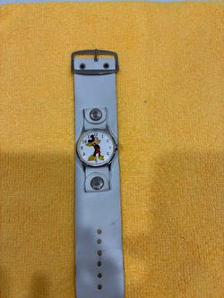 Vintage Disney Mickey Mouse Watch – Gray Cuff Band