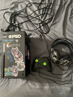 Xbox series x used like new