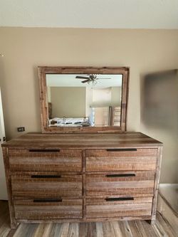 5 Piece Bedroom Set with Mirror