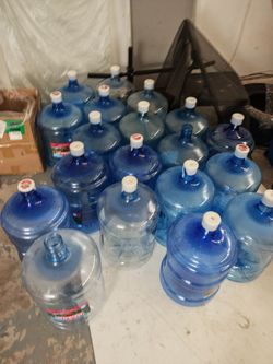 19 5 Gallon Water Bottles