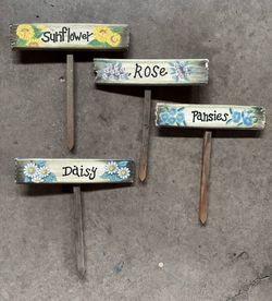 Garden stake decor