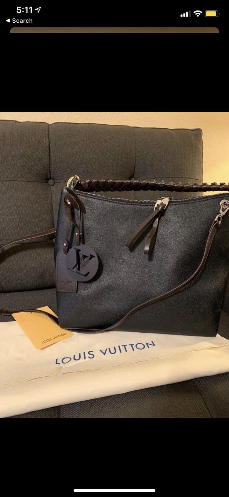 louis vuitton, new bag, last unit available for pickup, we deliver with a small fee.