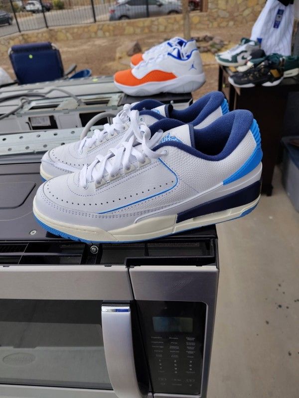 Jordans 2 UNC