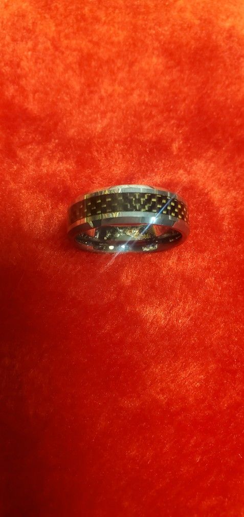 Men's Tungsten And Carbon Fiber Wedding Ring