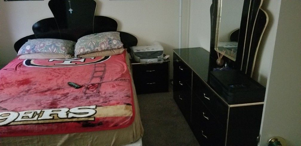 6  piece bedroom set