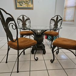 Coastal Dining Set With 2 Counter Height Stools