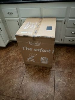New graco slimfit Sealed/unopened