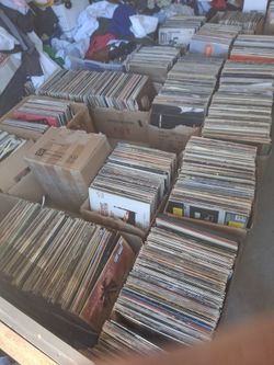 10,000 Records Vinyl LPs 45s