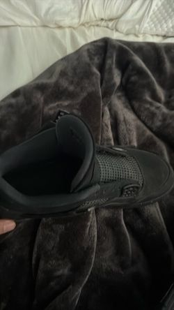 Jordan 4 black cats