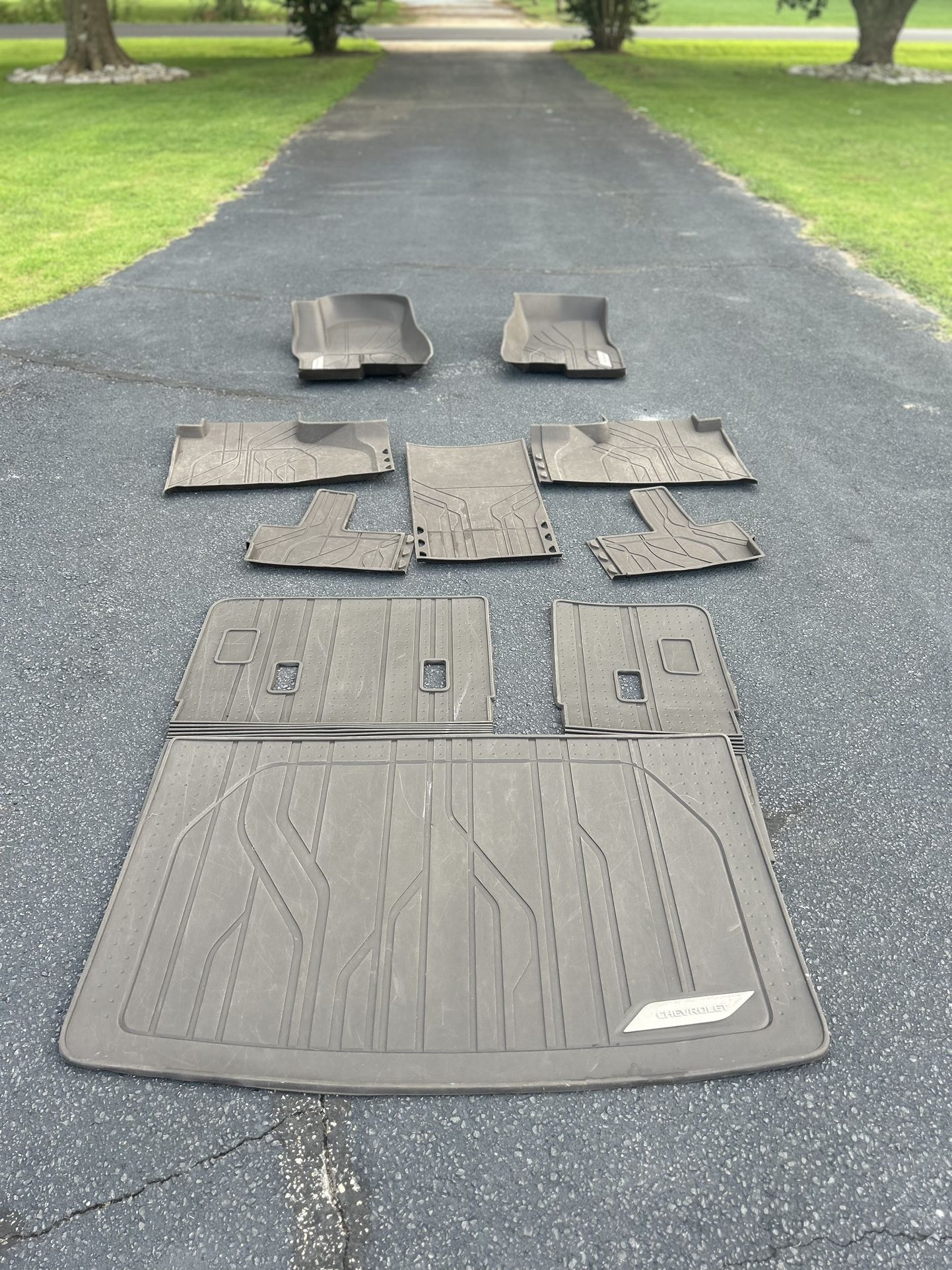 21-25 Chevrolet Suburban Floor Mats