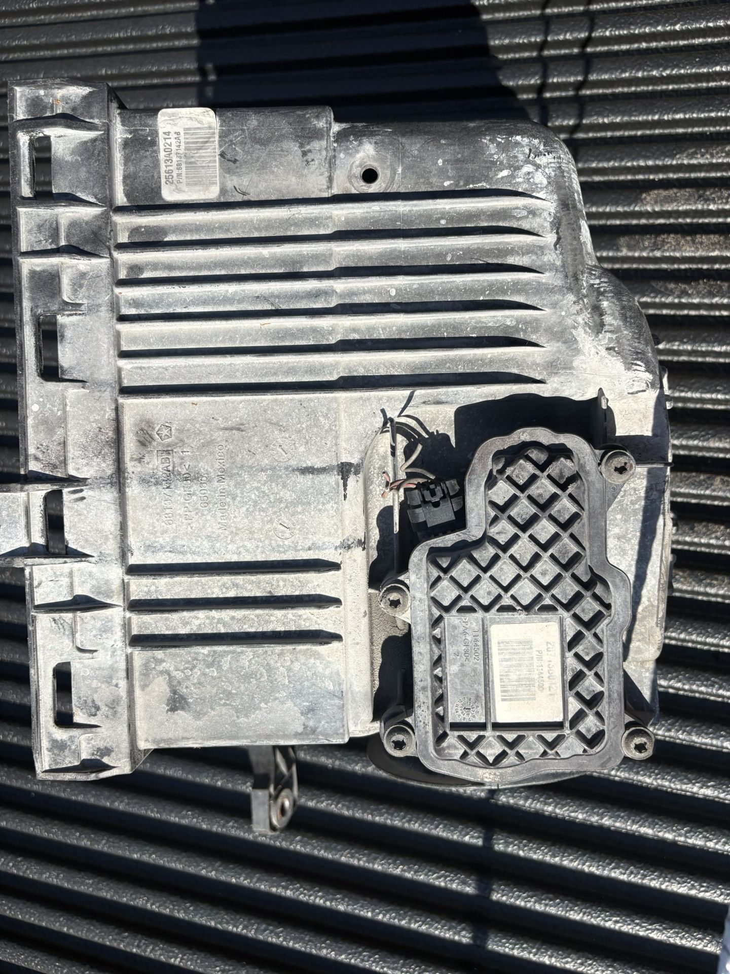 2013 Gmc Sierra 2500 Air Filter Housing