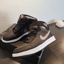 Air Jordan Alpha AJ1.