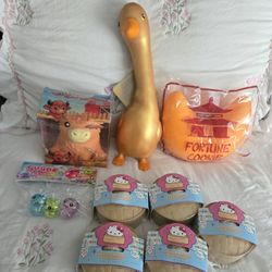 Hello Kitty Dumplings & Squishies