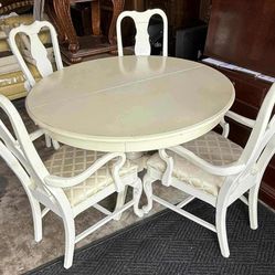 Beautiful White Antique Dinette Table (With Leaf)