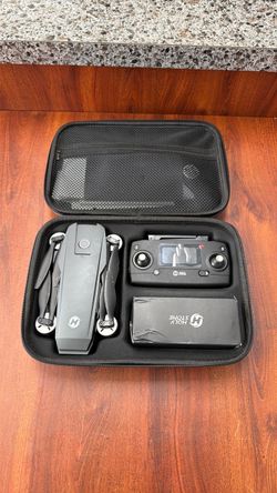 Holy Stone Foldable Drone w/ Accessories