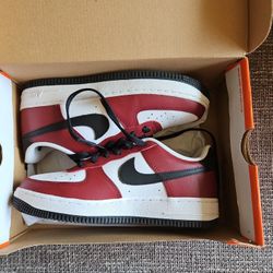 Air Force 1 "Team Red" Nike Size Youth 5.5