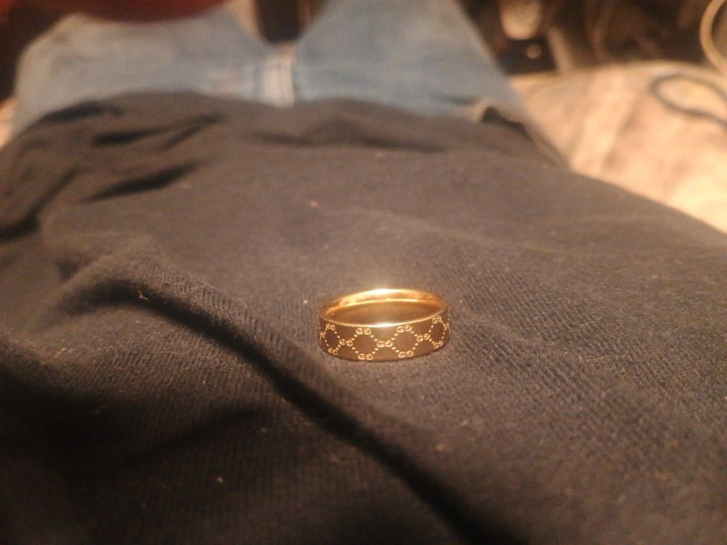 gucci gold 14k ring