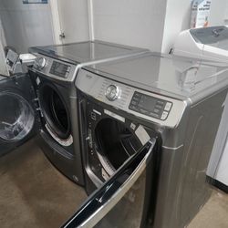 SET MAYTAG STEAM WASHER AND ELECTRIC DRYER 