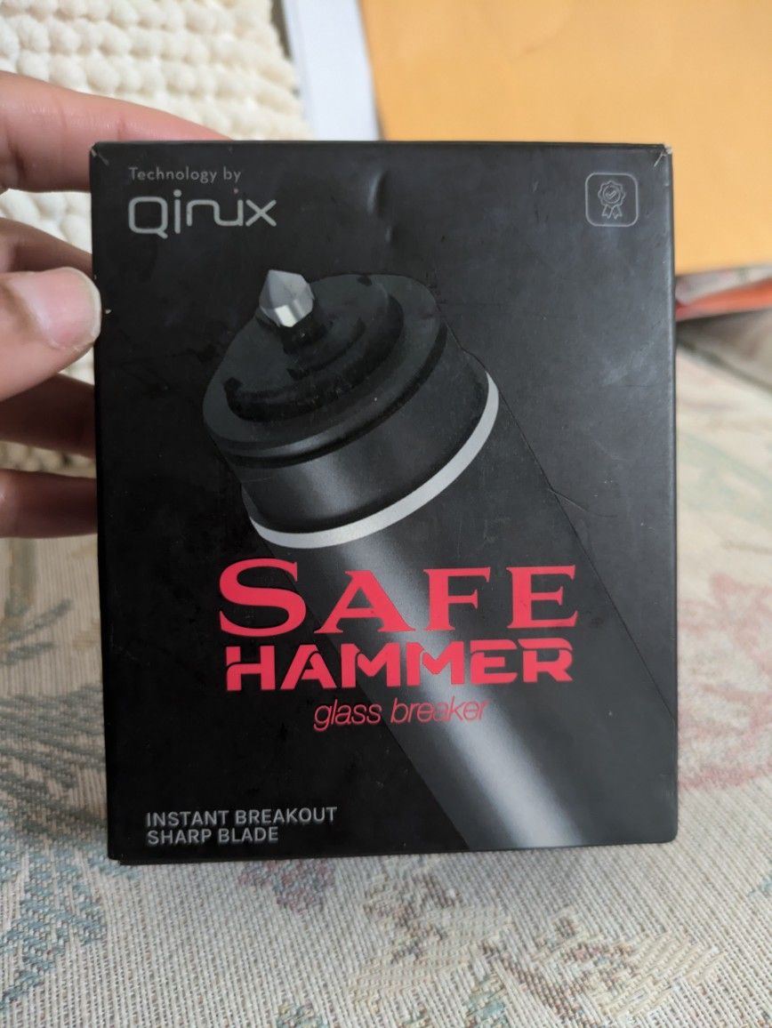 Safe Hammer - In case of an underwater car crash