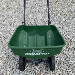 SCOTTS Standard Seed Spreader 