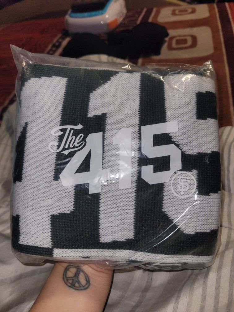 The 415 SAN FRANCISCO GIANTS SCRAVES