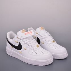 Nike Air Force 1 Low White and black mini hook